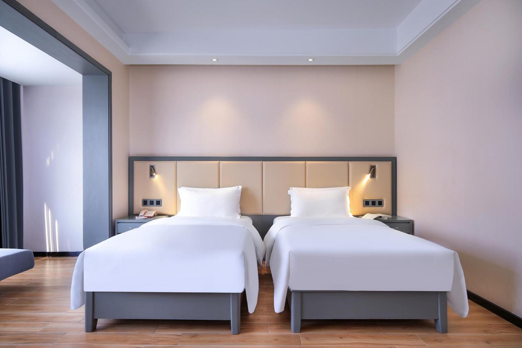 Wing Hotel Guilin - Central Square 객실 사진
